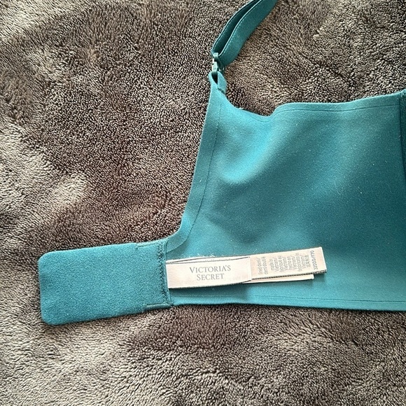 Victoria’s Secret Black Ivy Green Smooth Lightly Lined Demi Bra - Size 32DDD - Picture 5 of 5